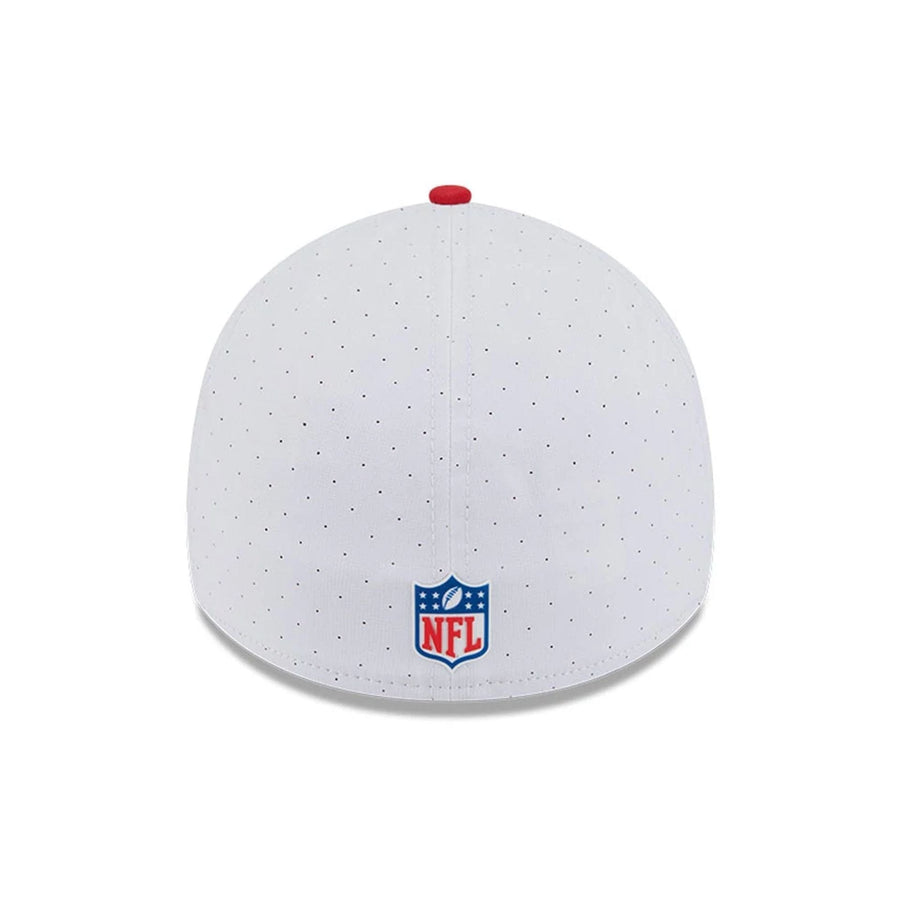 This is a Kansas City Chiefs NFL Training 2025 White 39THIRTY Stretch Fit Cap 6