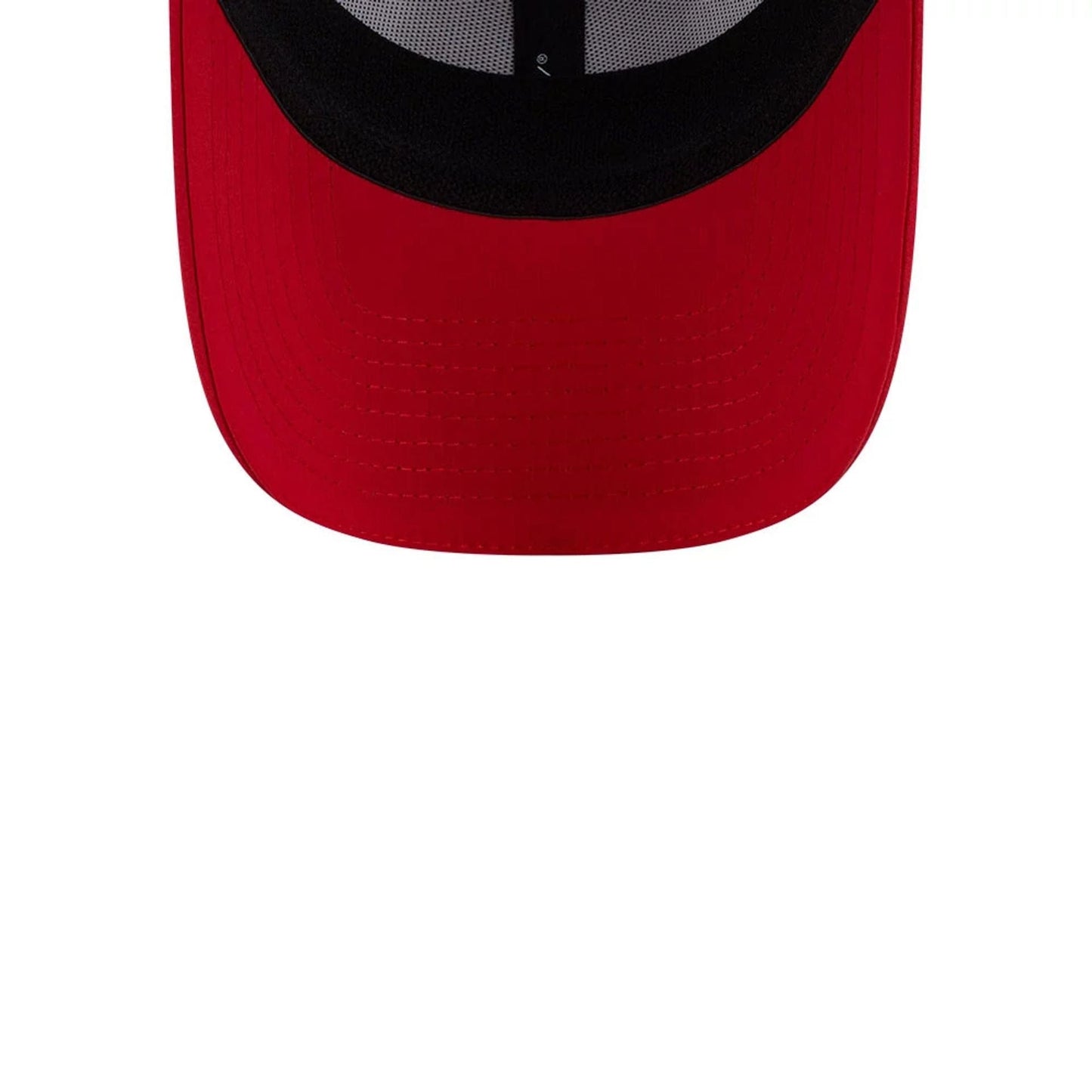 This is a Kansas City Chiefs NFL Training 2025 White 39THIRTY Stretch Fit Cap 7