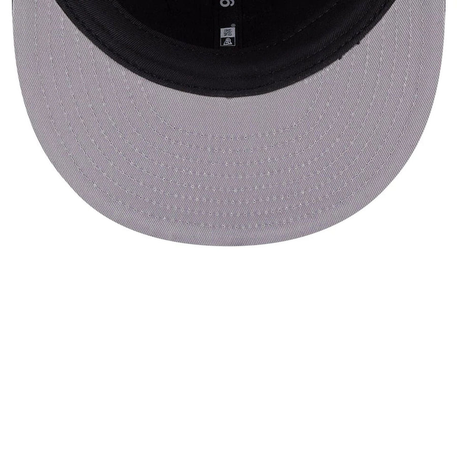 This is a Oakland Athletics MLB Plaid Black Retro Crown 9FIFTY Snapback Adjustable Cap 2