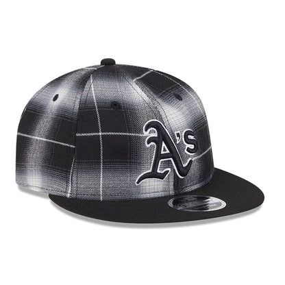 This is a Oakland Athletics MLB Plaid Black Retro Crown 9FIFTY Snapback Adjustable Cap 4