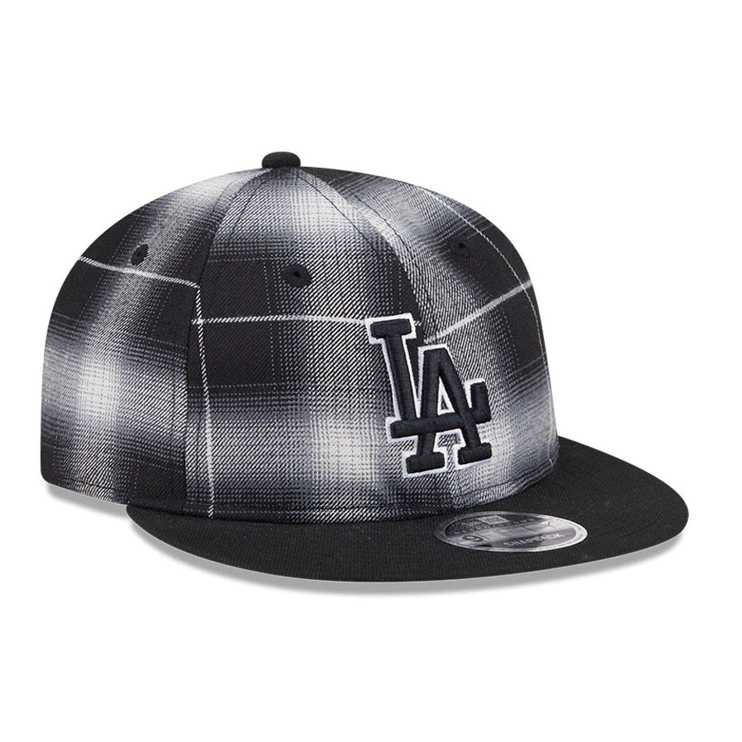 This is a LA Dodgers MLB Plaid Black Retro Crown 9FIFTY Snapback Adjustable Cap 4