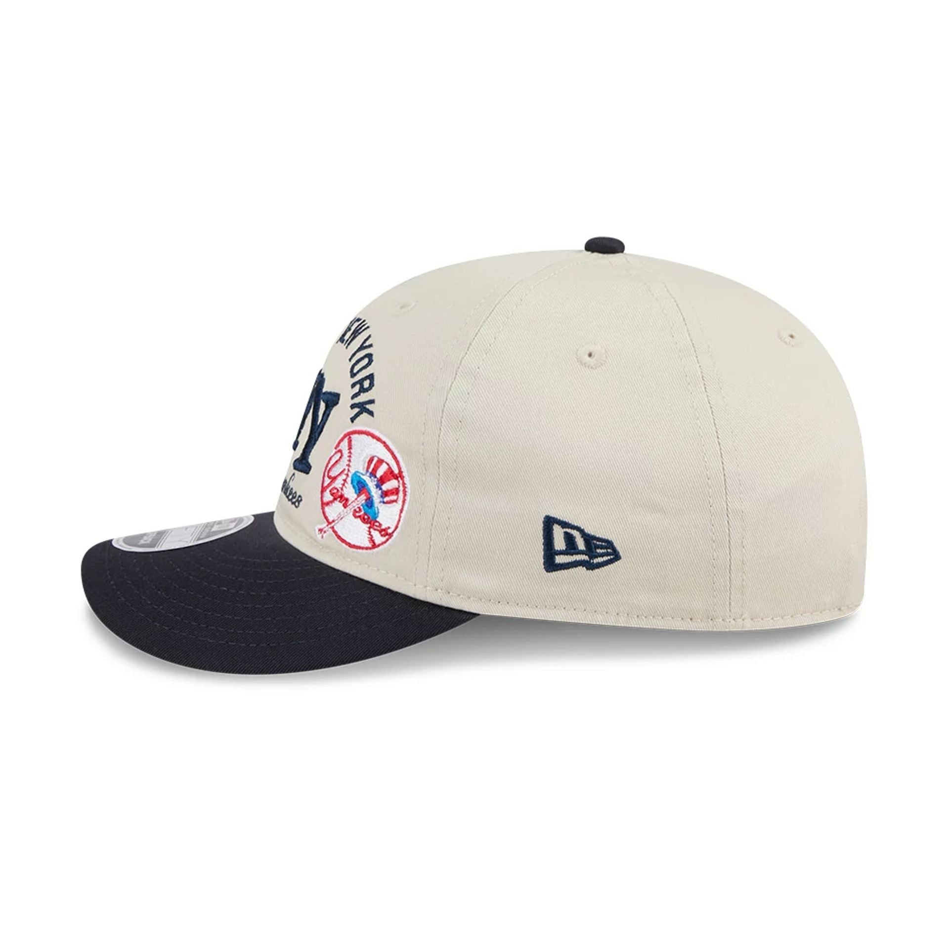 This is a New York Yankees MLB Scatter Cream Retro Crown 9FIFTY Adjustable Cap 7