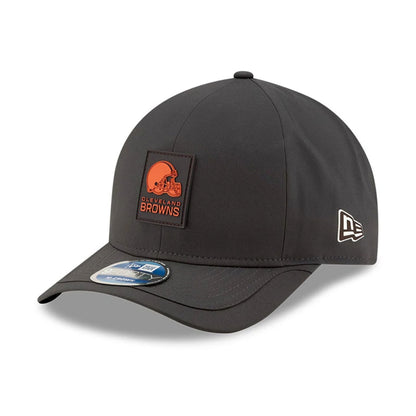This is a Cleveland Browns NFL Sideline 2025 Charcoal 9FORTY M-Crown Adjustable Cap 1