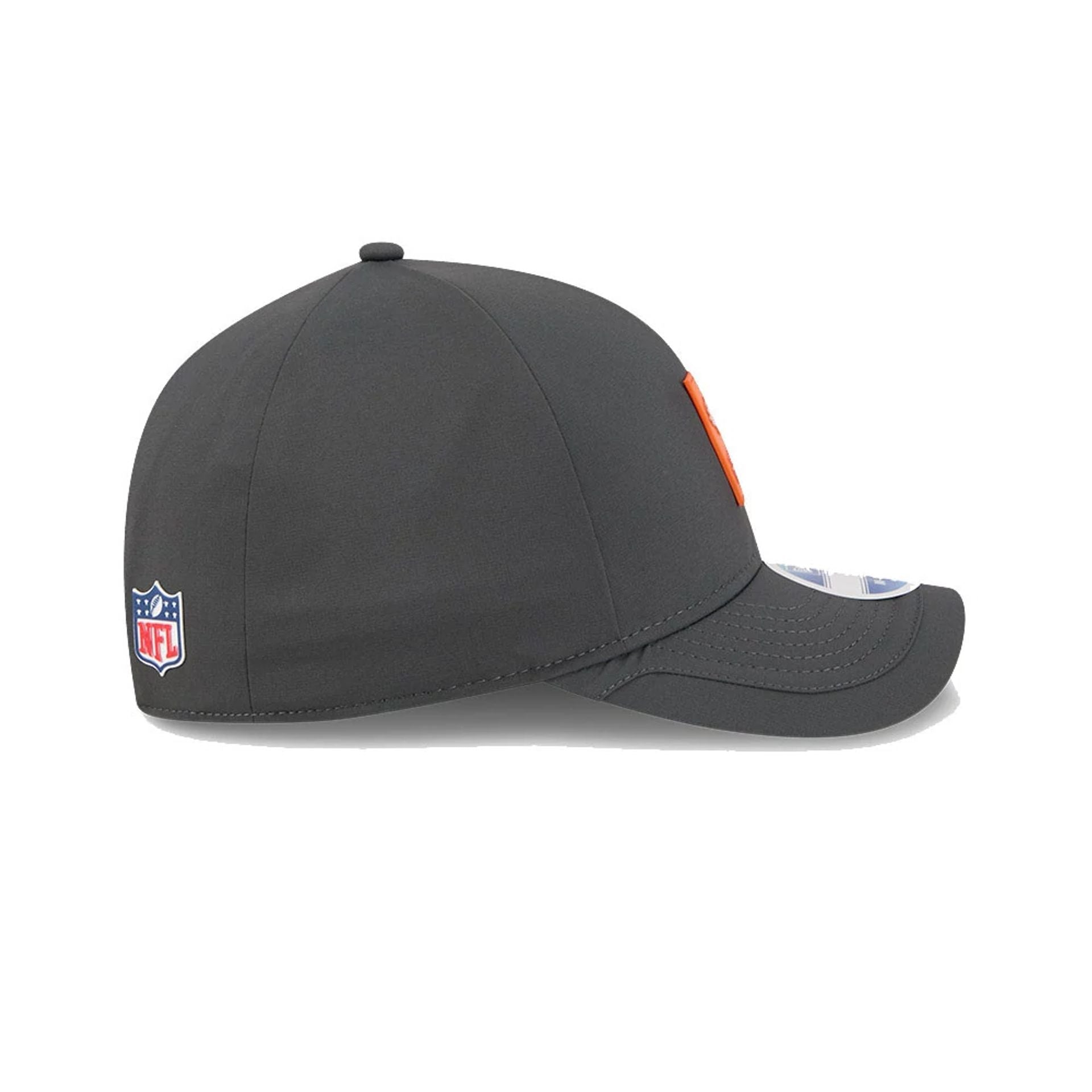This is a Denver Broncos NFL Sideline 2025 Charcoal 9FORTY M-Crown Adjustable Cap 6