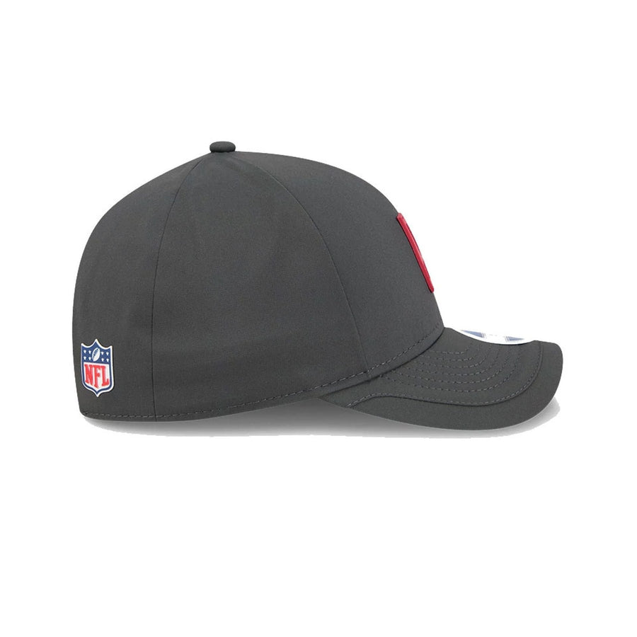 This is a Arizona Cardinals NFL Sideline 2025 Charcoal 9FORTY M-Crown Adjustable Cap 5