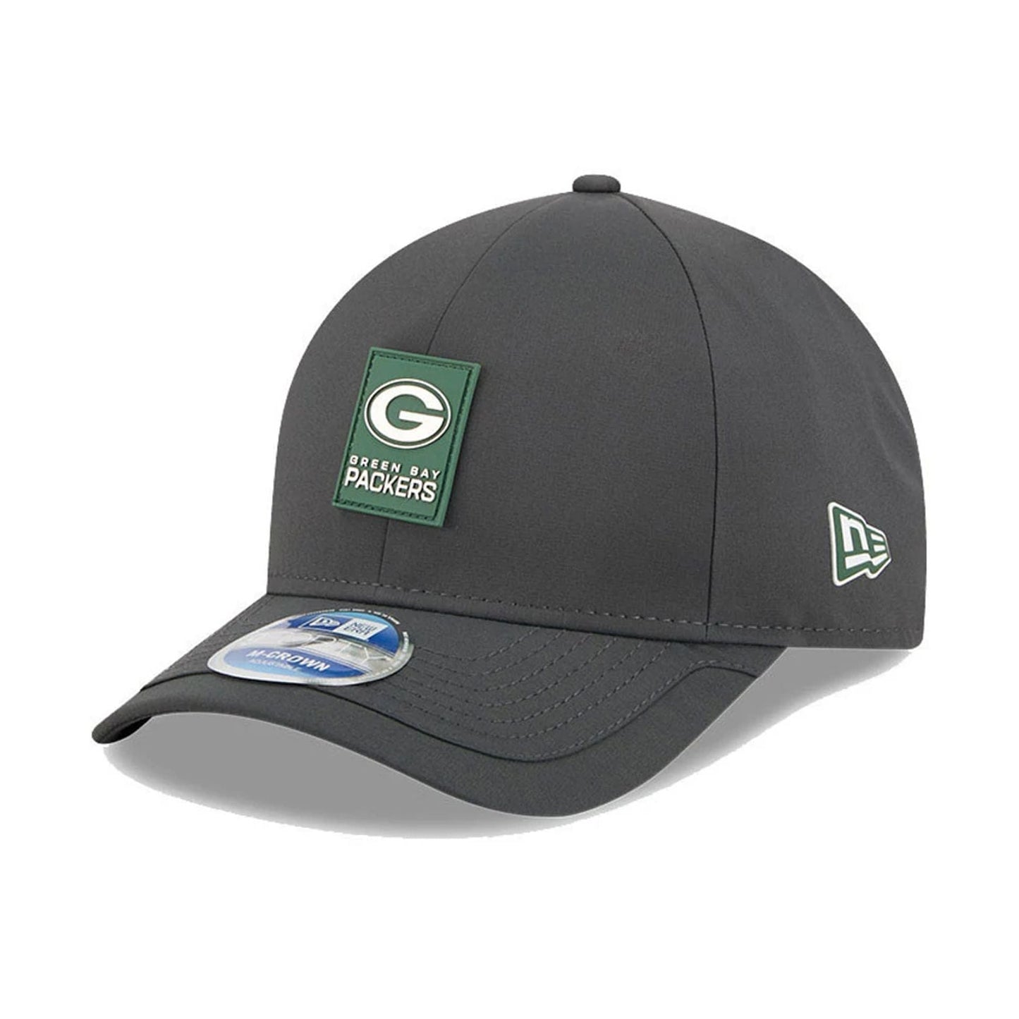 This is a Green Bay Packers NFL Sideline 2025 Charcoal 9FORTY M-Crown Adjustable Cap 1
