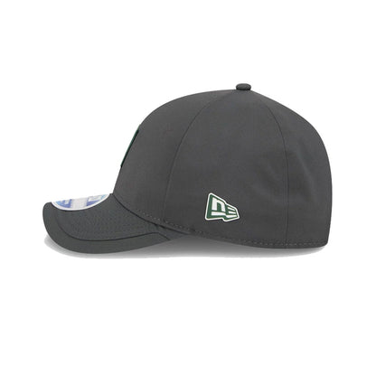 This is a Green Bay Packers NFL Sideline 2025 Charcoal 9FORTY M-Crown Adjustable Cap 5