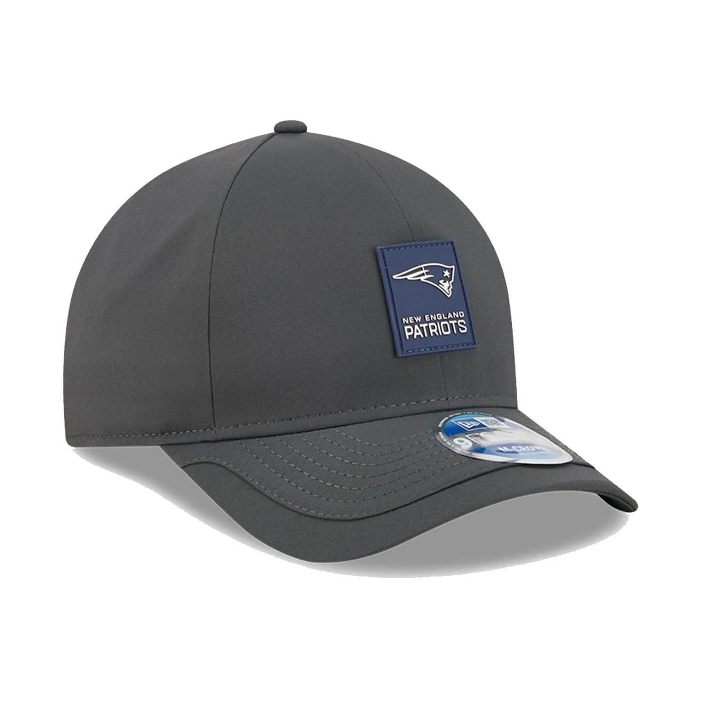 This is a New England Patriots NFL Sideline 2025 Charcoal 9FORTY M-Crown Adjustable Cap 4