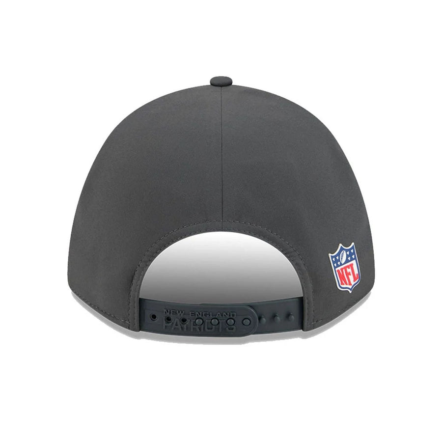 This is a New England Patriots NFL Sideline 2025 Charcoal 9FORTY M-Crown Adjustable Cap 7