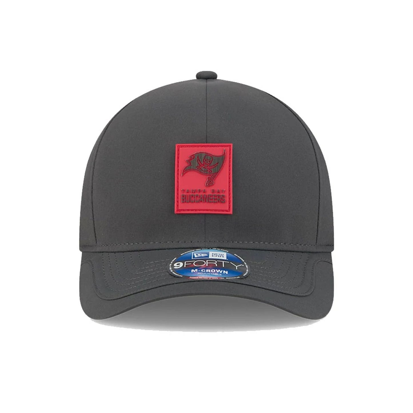 This is a Tampa Bay Buccaneers NFL Sideline 2025 Charcoal 9FORTY M-Crown Adjustable Cap 3