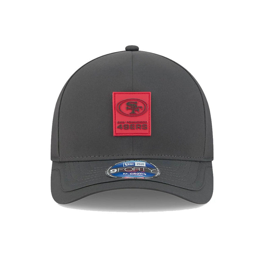 This is a San Francisco 49ers NFL Sideline 2025 Charcoal 9FORTY M-Crown Adjustable Cap 3