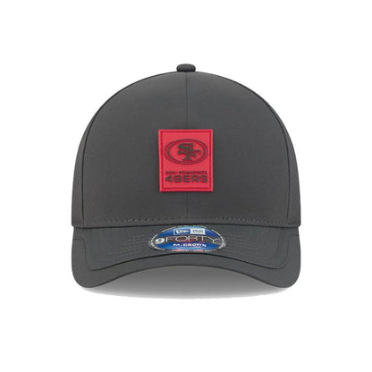 This is a San Francisco 49ers NFL Sideline 2025 Charcoal 9FORTY M-Crown Adjustable Cap 3