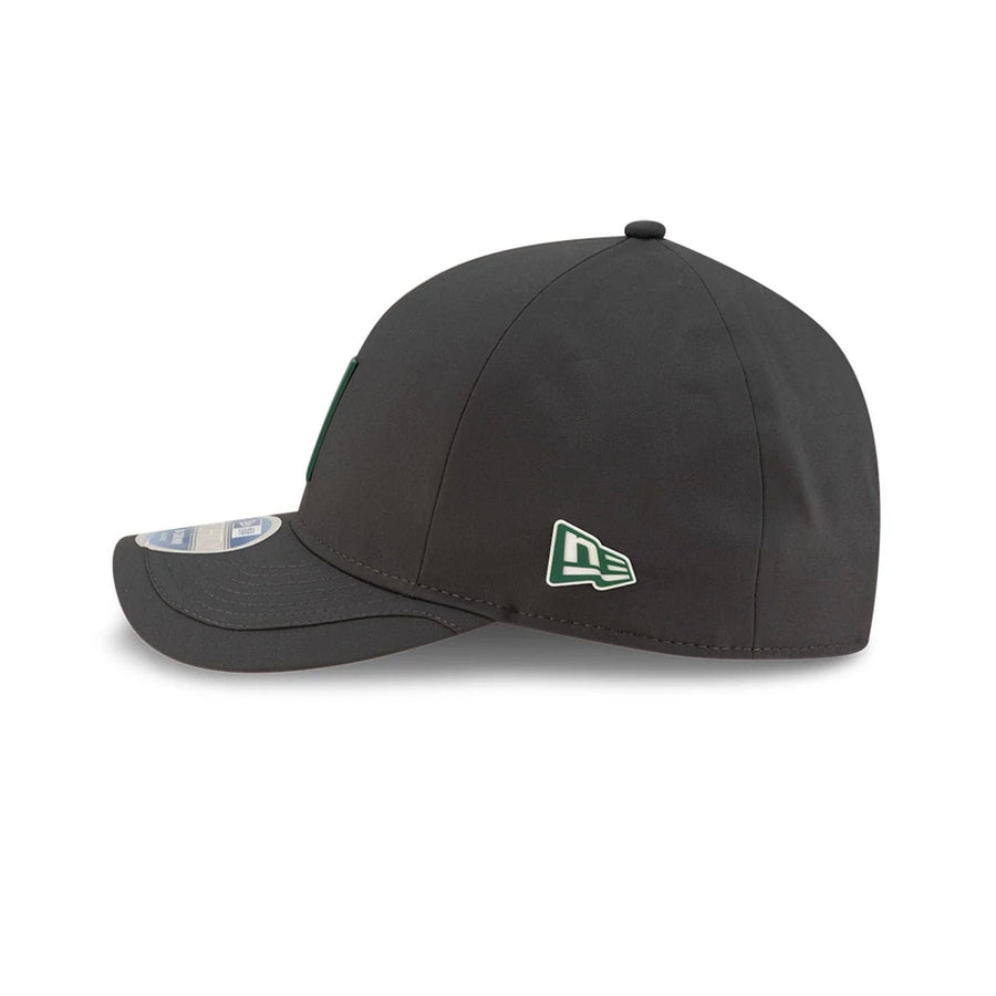 This is a New York Jets NFL Sideline 2025 Charcoal 9FORTY M-Crown Adjustable Cap 4