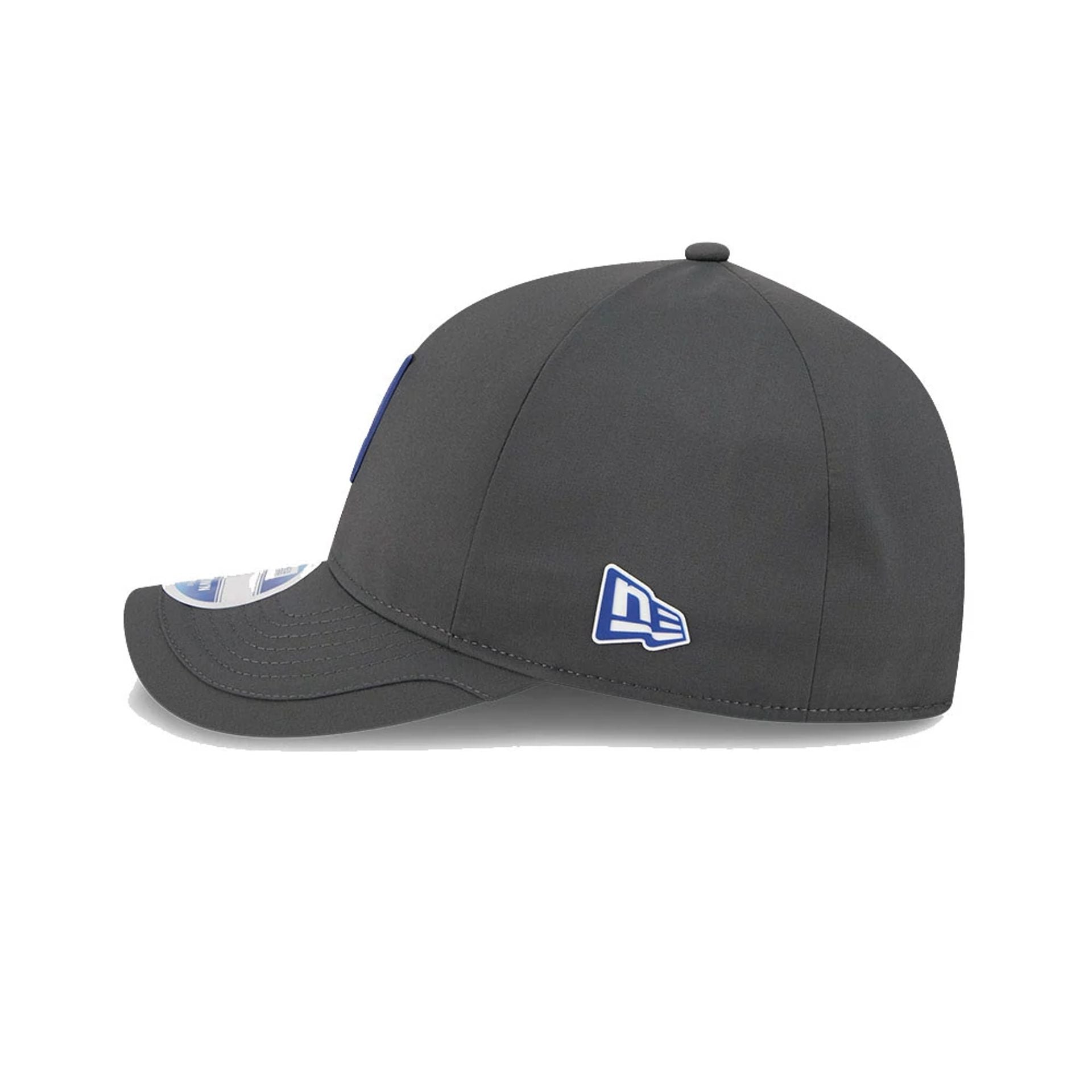 This is a New York Giants NFL Sideline 2025 Charcoal 9FORTY M-Crown Adjustable Cap 5