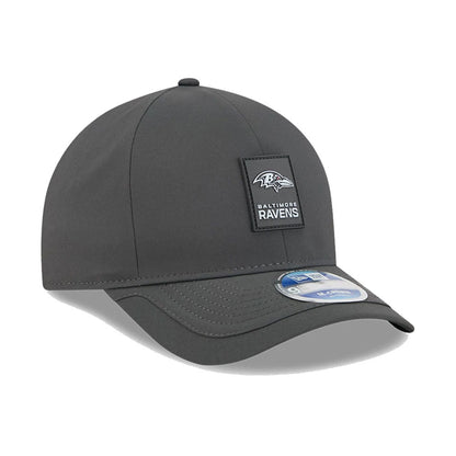 This is a Baltimore Ravens NFL Sideline 2025 Charcoal 9FORTY M-Crown Adjustable Cap 4