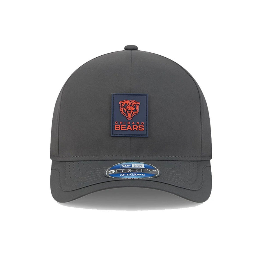 This is a Chicago Bears NFL Sideline 2025 Charcoal 9FORTY M-Crown Adjustable Cap 3