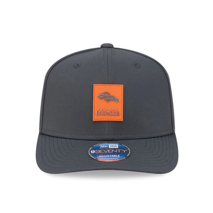 This is a Denver Broncos NFL Sideline 2025 Charcoal 9SEVENTY Stretch Snap Adjustable Cap 3