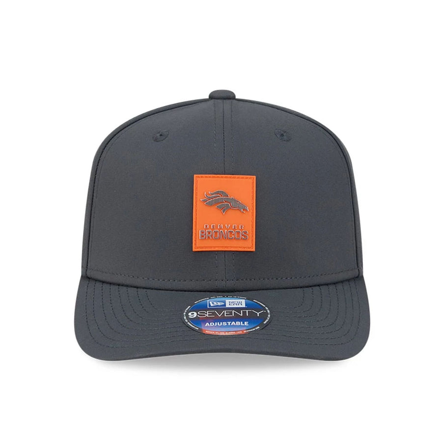 This is a Denver Broncos NFL Sideline 2025 Charcoal 9SEVENTY Stretch Snap Adjustable Cap 3