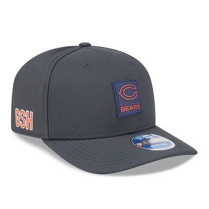 This is a Chicago Bears NFL Sideline Charcoal 9SEVENTY Stretch Snap Adjustable Cap 1
