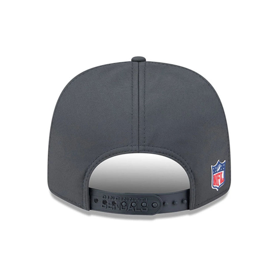 This is a Cincinnati Bengals NFL Sideline Charcoal 9SEVENTY Stretch Snap Adjustable Cap 5