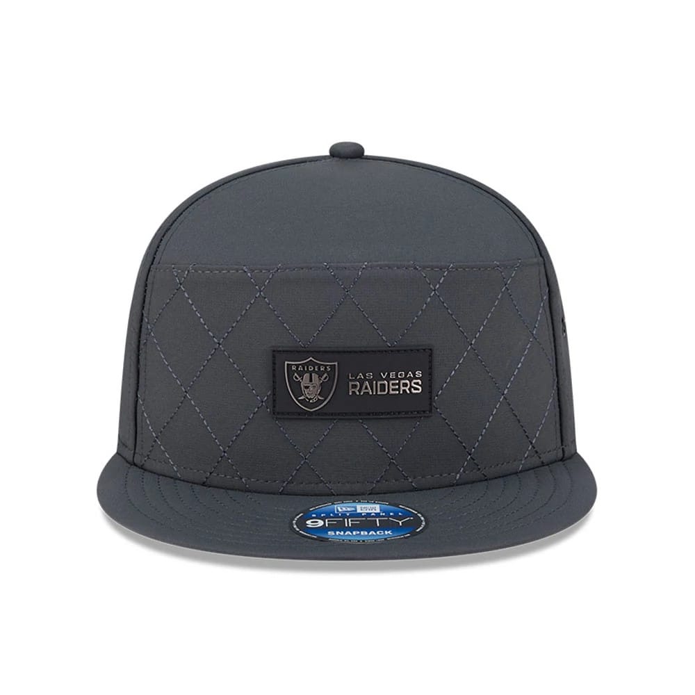 This is a Las Vegas Raiders NFL Sideline Charcoal 9FIFTY Split Panel Snapback Adjustable Cap 3