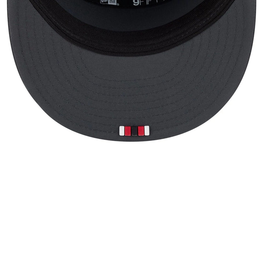 This is a San Francisco 49ers NFL Sideline Charcoal 9FIFTY Split Panel Snapback Adjustable Cap 2