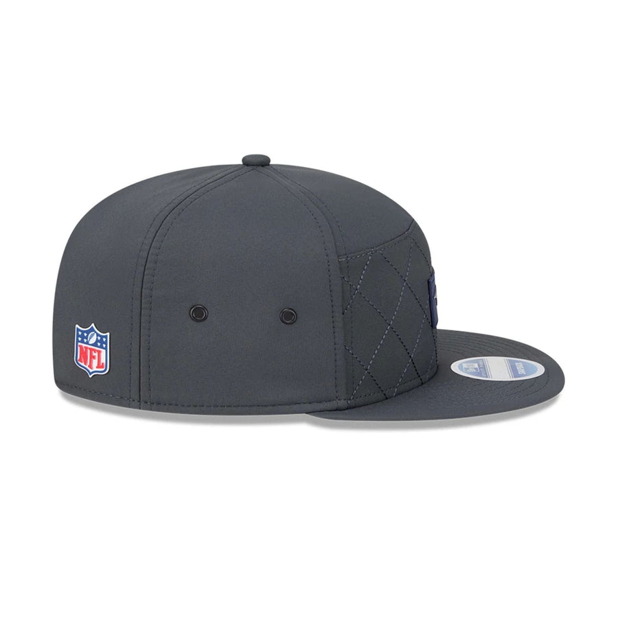 This is a New England Patriots NFL Sideline Charcoal 9FIFTY Split Panel Snapback Adjustable Cap 5