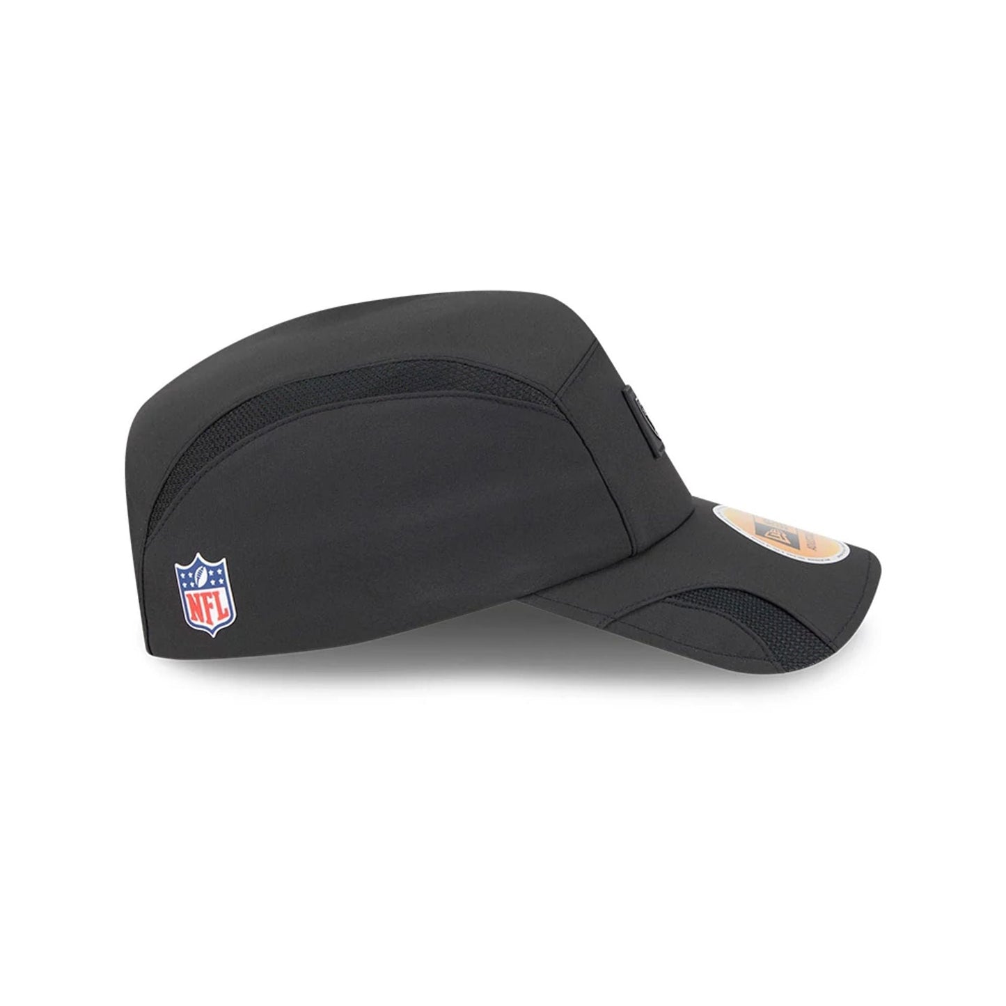 This is a Las Vegas Raiders NFL Sideline 2025 Black Runner Adjustable Cap 5