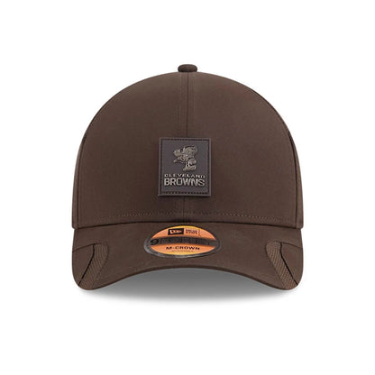 This is a Cleveland Browns NFL Sideline 2025 Dark Brown 9FORTY M-Crown Adjustable Cap 3