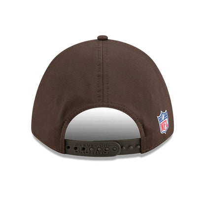 This is a Cleveland Browns NFL Sideline 2025 Dark Brown 9FORTY M-Crown Adjustable Cap 7