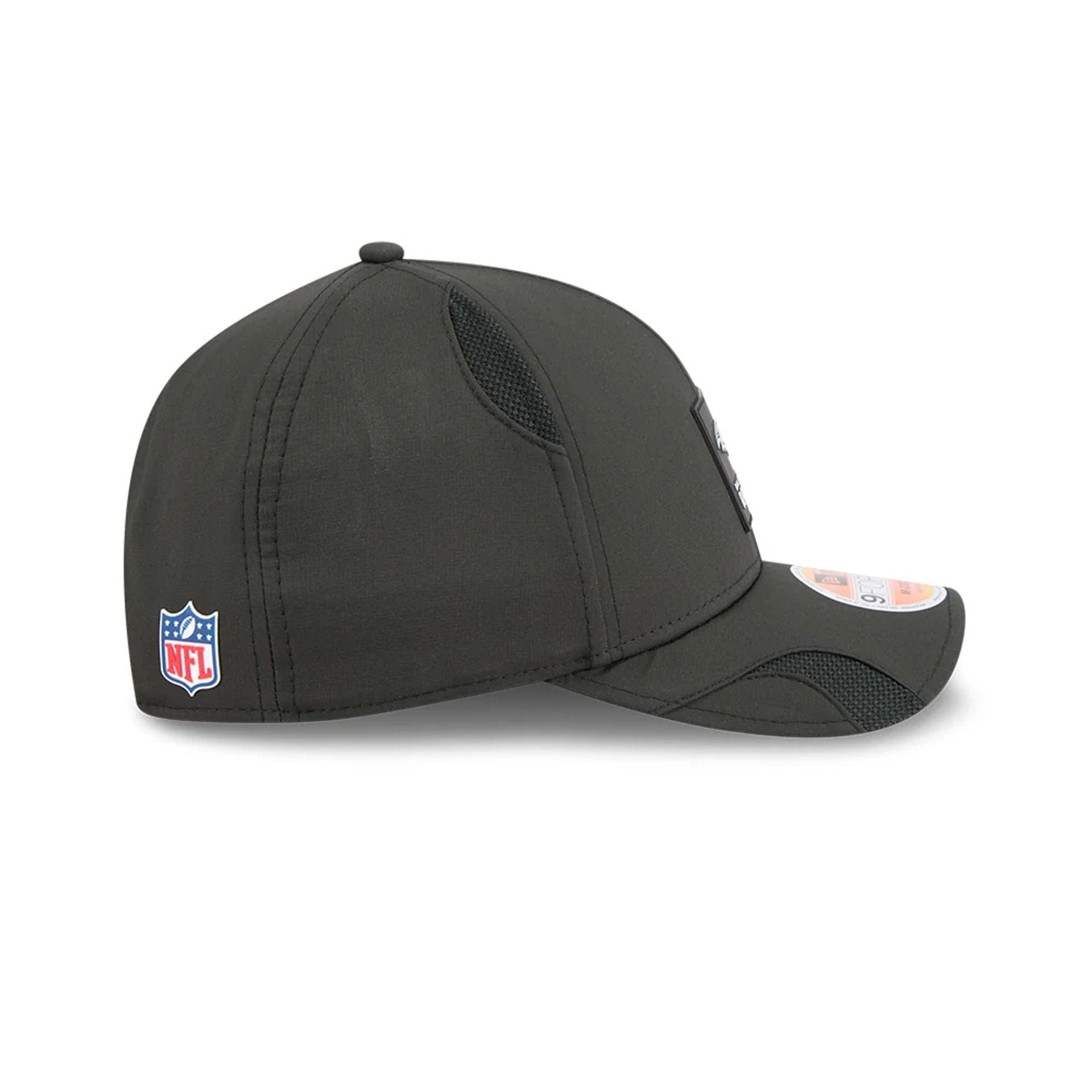 This is a Baltimore Ravens NFL Sideline 2025 Black 9FORTY M-Crown Adjustable Cap 6