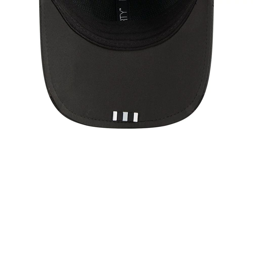This is a Oakland Raiders NFL Sideline 2025 Black 9FORTY M-Crown Adjustable Cap 2