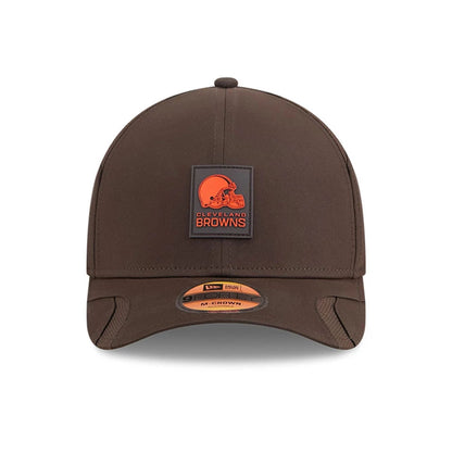 This is a Cleveland Browns NFL Sideline 2025 Dark Brown 9FORTY M-Crown Adjustable Cap 3