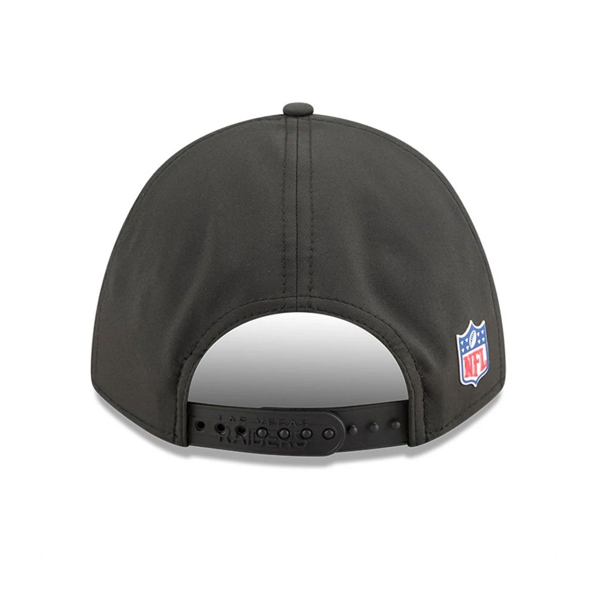 This is a Las Vegas Raiders NFL Sideline 2025 Black 9FORTY M-Crown Adjustable Cap 7