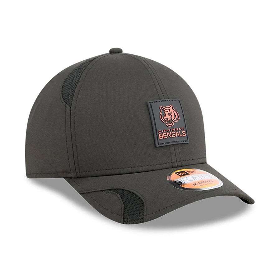 This is a Cincinnati Bengals NFL Sideline 2025 Black 9FORTY M-Crown Adjustable Cap 4