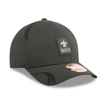This is a New Orleans Saints NFL Sideline 2025 Black 9FORTY M-Crown Adjustable Cap 4