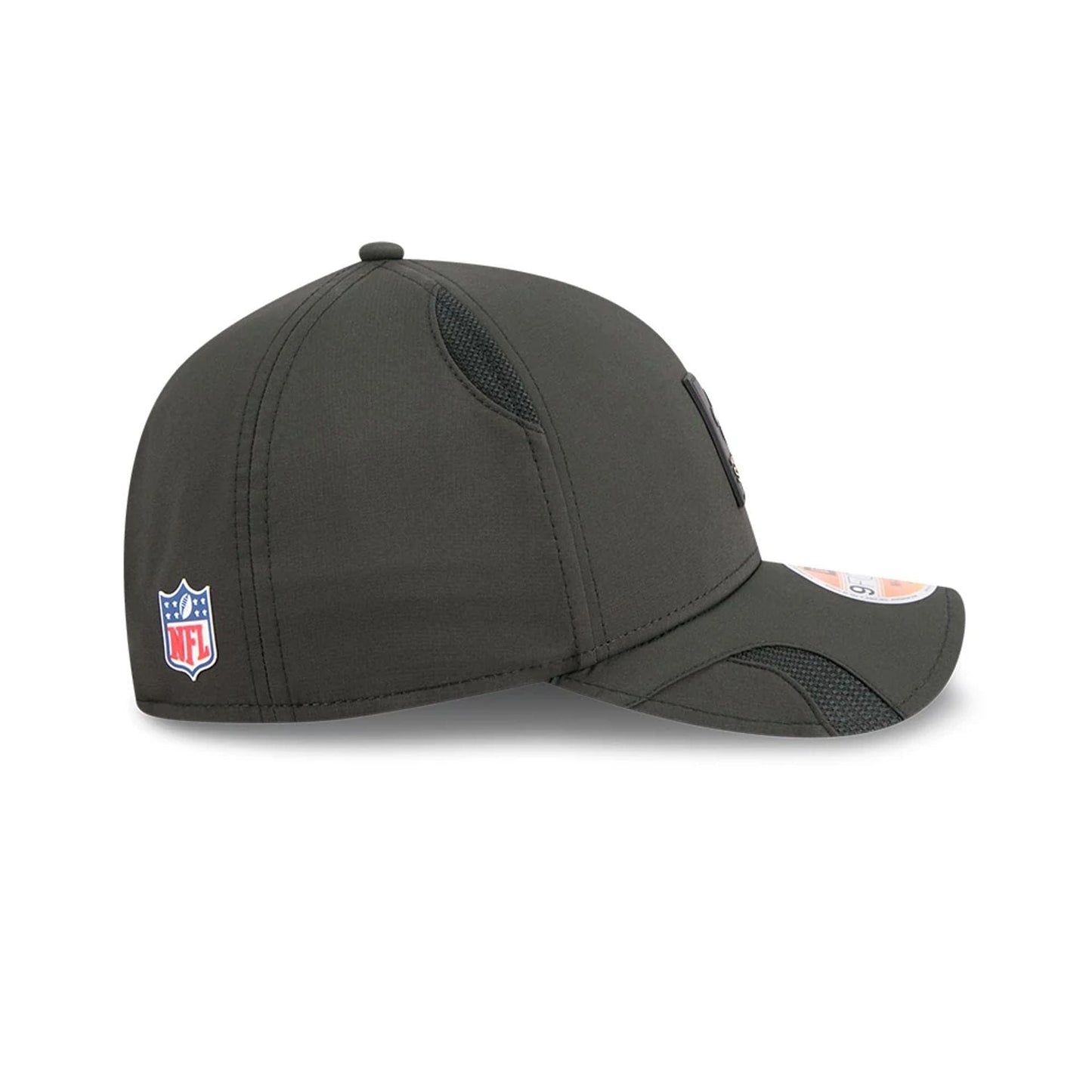 This is a New Orleans Saints NFL Sideline 2025 Black 9FORTY M-Crown Adjustable Cap 6