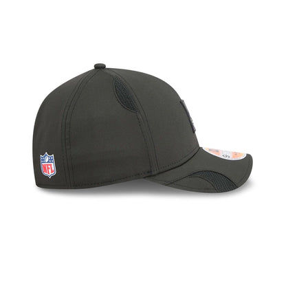 This is a Philadelphia Eagles NFL Sideline 2025 Black 9FORTY M-Crown Adjustable Cap 5