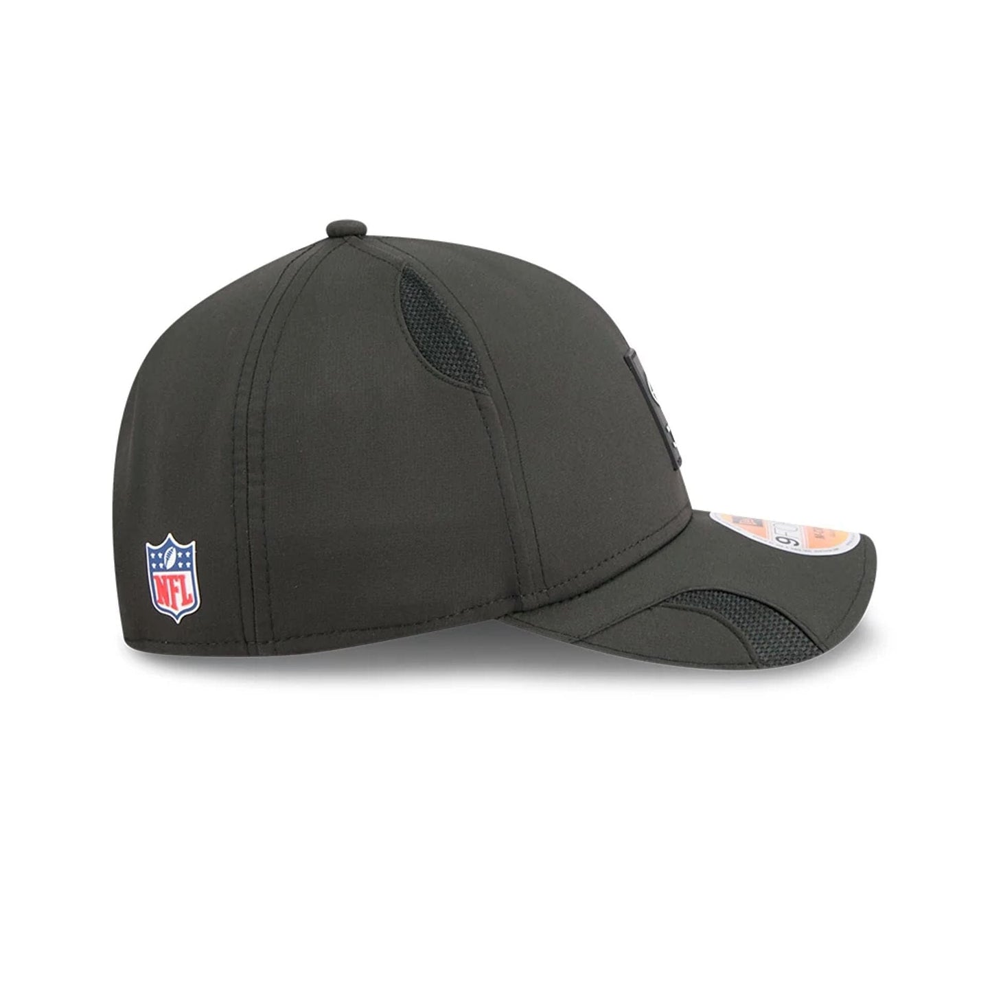 This is a New York Jets NFL Sideline 2025 Black 9FORTY M-Crown Adjustable Cap 6