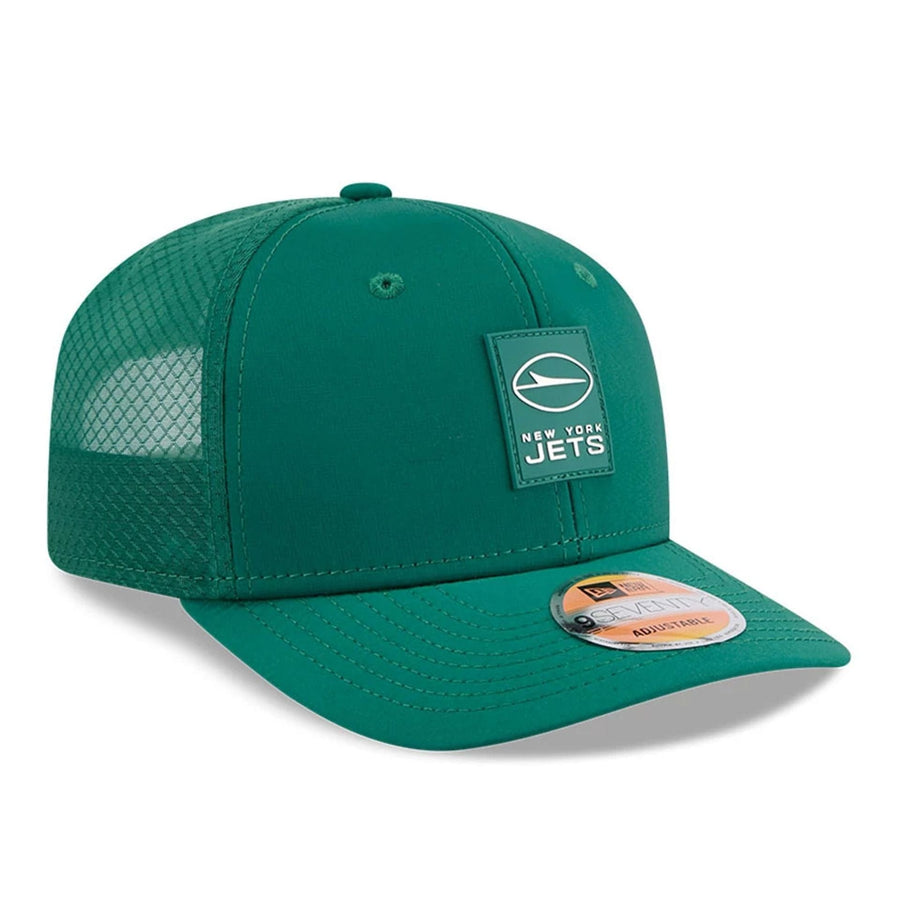 This is a New York Jets NFL Sideline 2025 Green 9SEVENTY Trucker Stretch Snap Adjustable Cap 3
