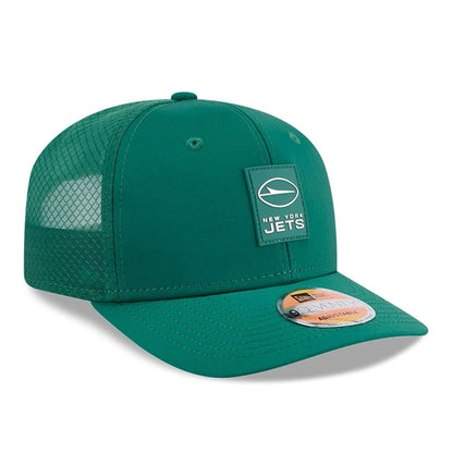 This is a New York Jets NFL Sideline 2025 Green 9SEVENTY Trucker Stretch Snap Adjustable Cap 3