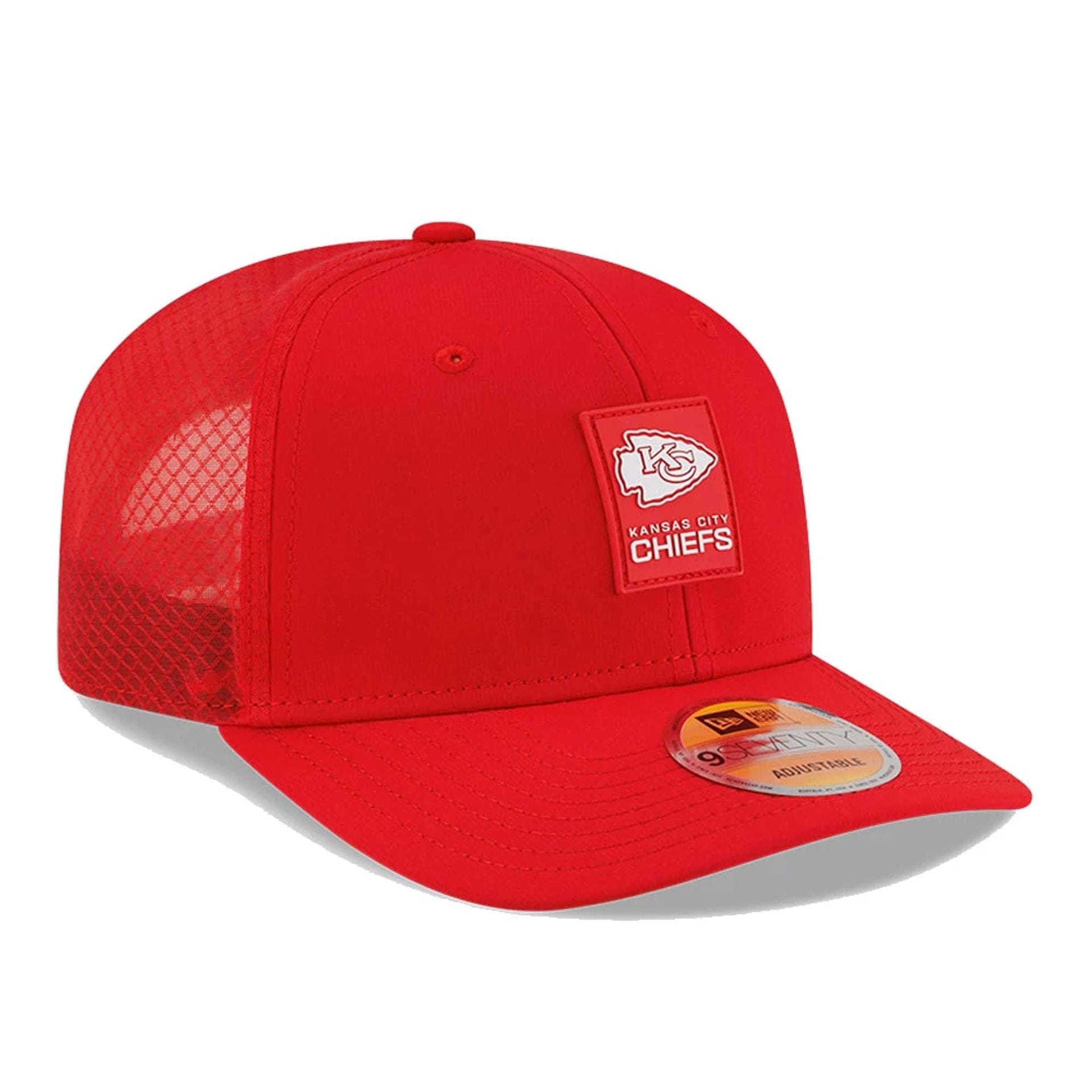 This is a Kansas City Chiefs NFL Sideline 2025 Red 9SEVENTY Trucker Stretch Snap Adjustable Cap 4
