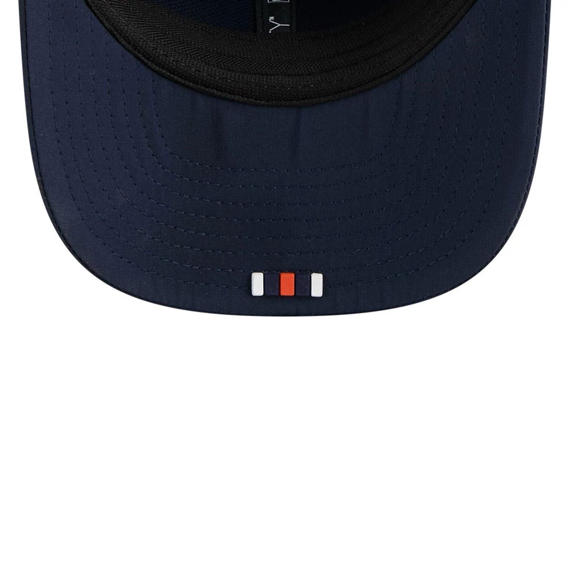 This is a Chicago Bears NFL Sideline 2025 Navy 9SEVENTY Trucker Stretch Snap Adjustable Cap 6