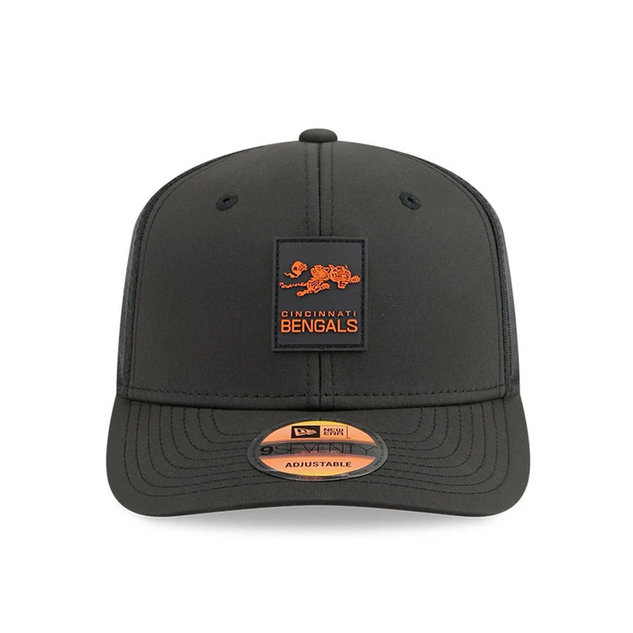 This is a Cincinnati Bengals NFL Sideline 2025 Black 9SEVENTY Trucker Stretch Snap Adjustable Cap 2