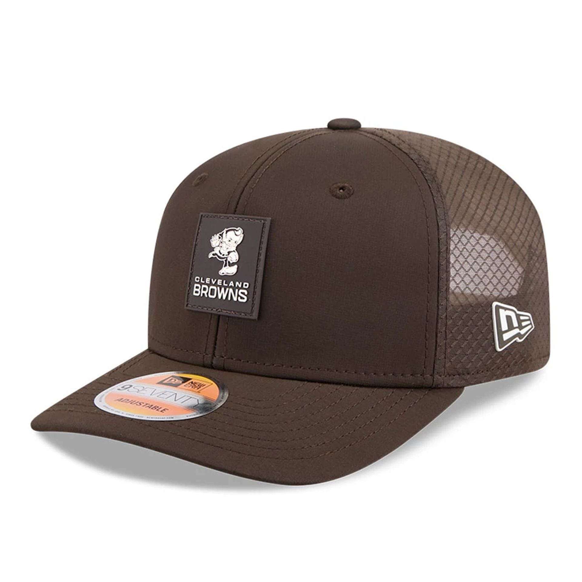 【SNIDEL|NEW ERA®】コラボキャップ BRW ブラウン Cleveland Browns Dark Brown 9SEVENTY Trucker Stretch Snap Cap | NEC EU