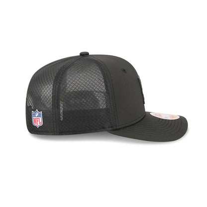 This is a Pittsburgh Steelers NFL Sideline 2025 Black 9SEVENTY Trucker Stretch Snap Adjustable Cap 5