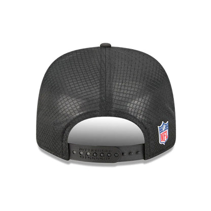 This is a Pittsburgh Steelers NFL Sideline 2025 Black 9SEVENTY Trucker Stretch Snap Adjustable Cap 7