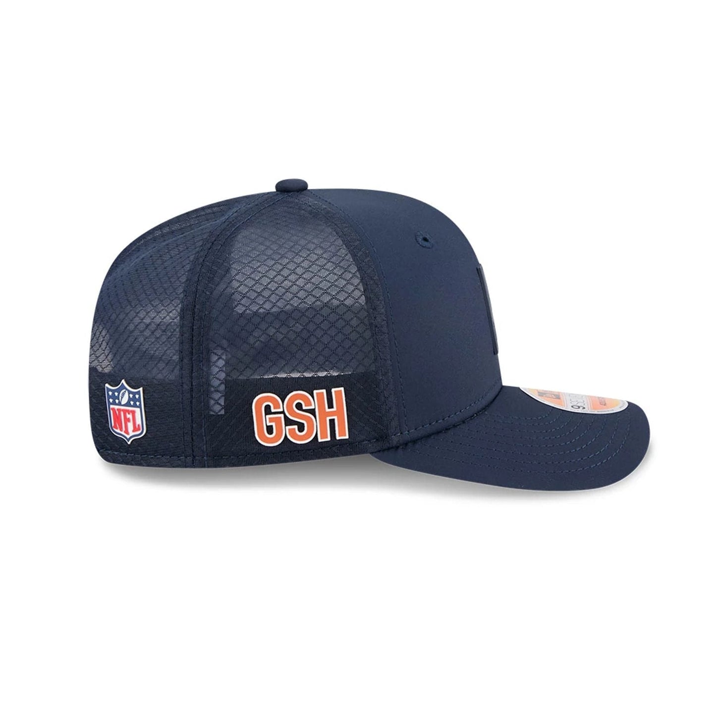 This is a Chicago Bears NFL Sideline 2025 Navy 9SEVENTY Trucker Stretch Snap Adjustable Cap 5