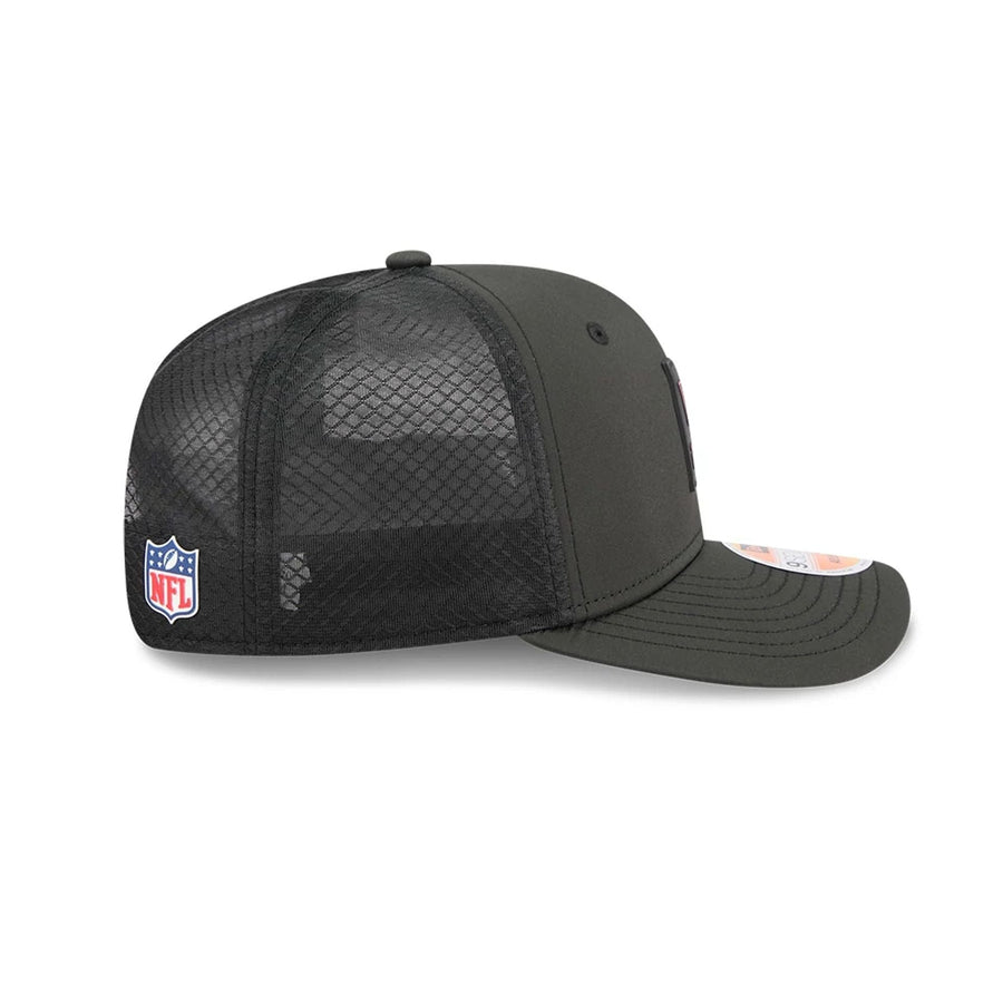This is a Washington Commanders NFL Sideline 2025 Black 9SEVENTY Trucker Stretch Snap Adjustable Cap 5