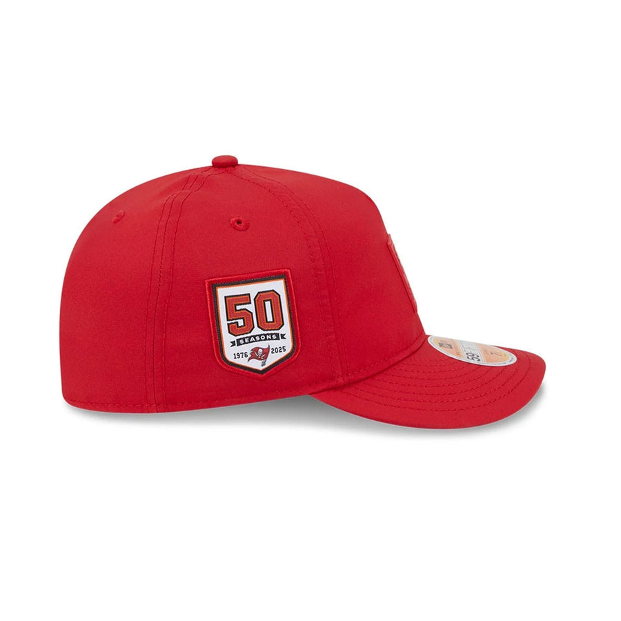 This is a Tampa Bay Buccaneers NFL Sideline 2025 Red Retro Crown 59FIFTY Fitted Cap 4